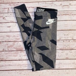Nike leggings